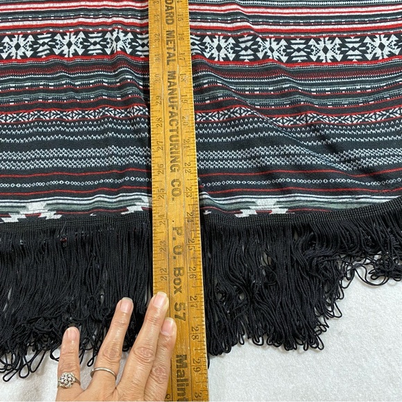 Cato Southwestern Tassel Pullover Top Short Sleeve Black Red Tunic Top 2… - Picture 4 of 8